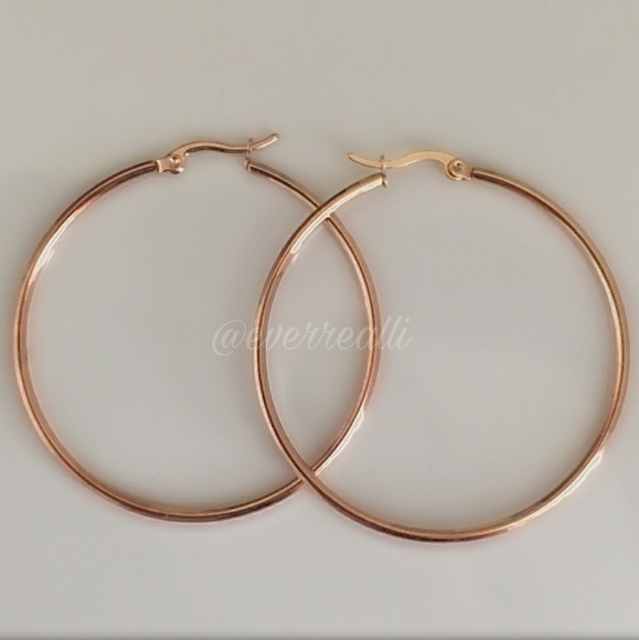 everrealli Jewelry - NEW Rose Gold Tone 2" Round Circle Hoop Earrings
